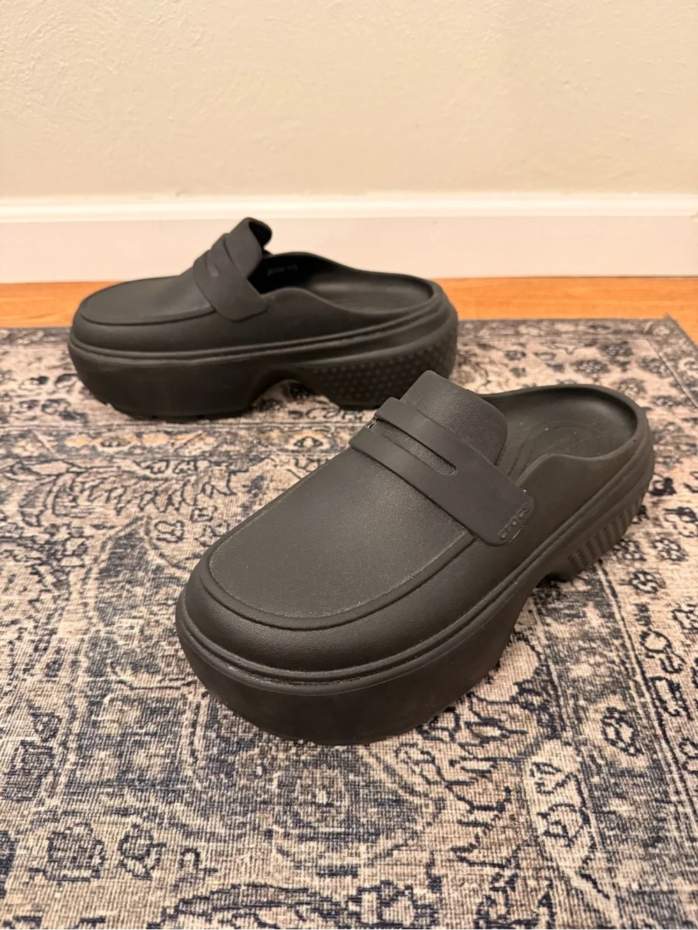 Crocs Women’s 9 Stomp Black Croslite Platform Slip-On Chunky Clogs Mule Loafers